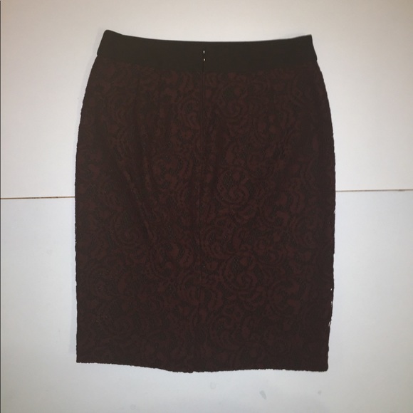ANN TAYLOR LOFT PENCIL SKIRT w/ LACE OVERLAY- EUC - Picture 2 of 8